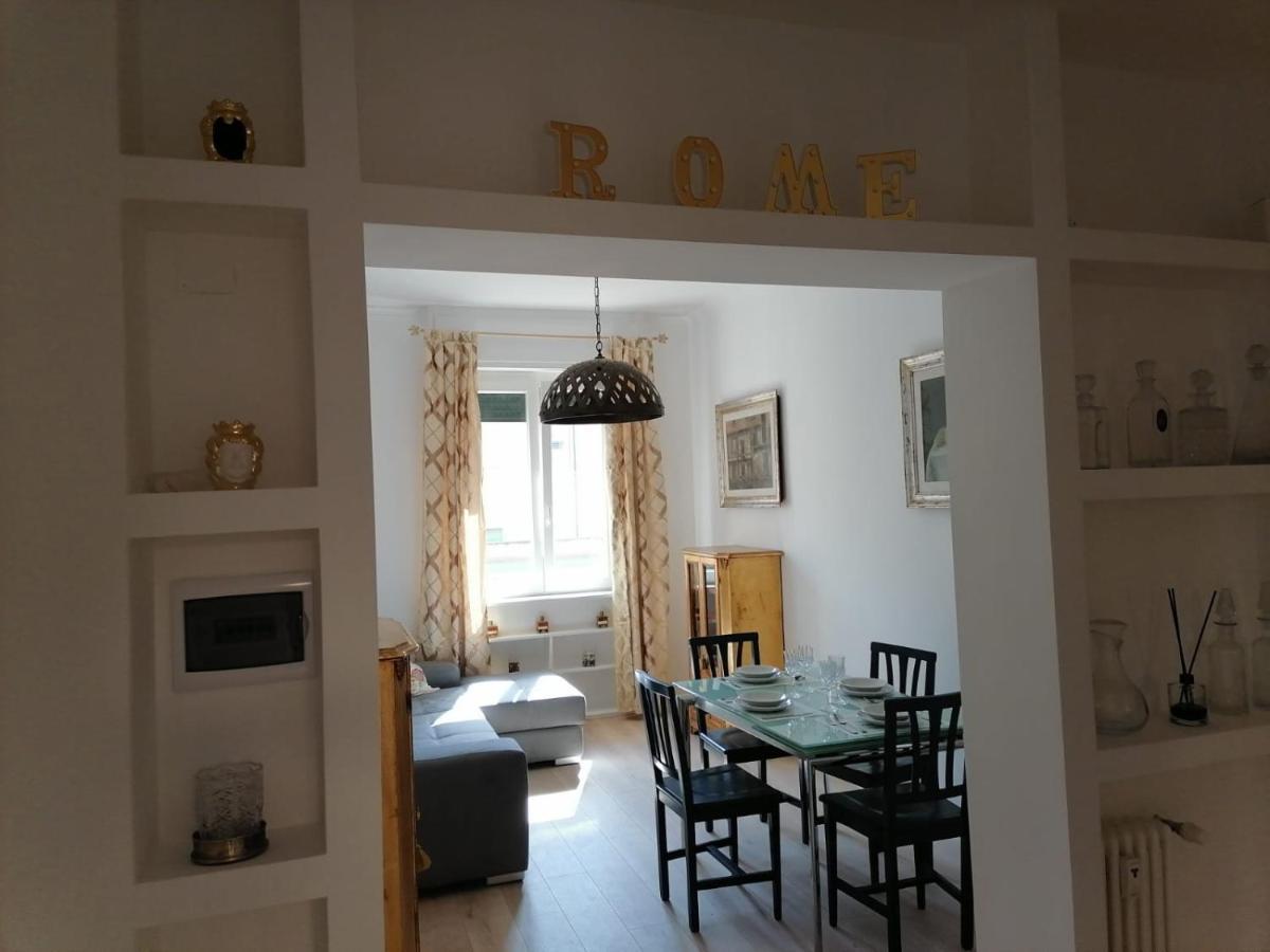 Rome Luxury Rooms ภายนอก รูปภาพ